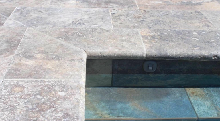 carrelage-piscine-avantages